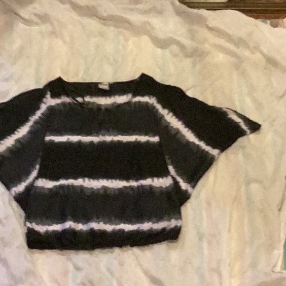 Converse One Star lightweight top size Small button front tie-dye print - Picture 7 of 8